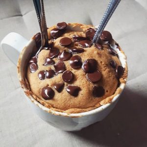 ‘Mugcake’ à la citrouille et aux pépites de chocolat
