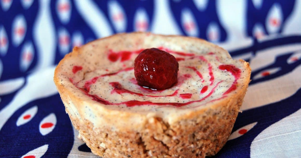 Mini-gâteaux fauxmage : vanille, citron et coeur à la framboise