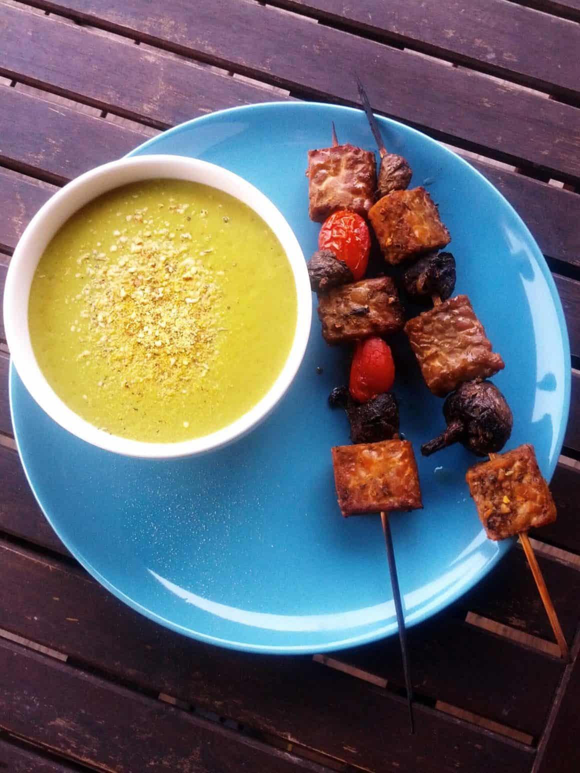 Brochettes de Tempeh et champignons pour le barbecue