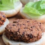 Burgers vegan haricots noirs et quinoa