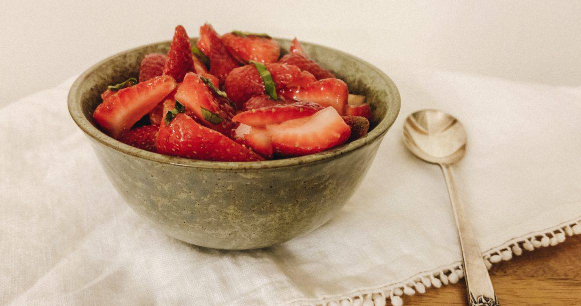 Salade de fraises et basilic