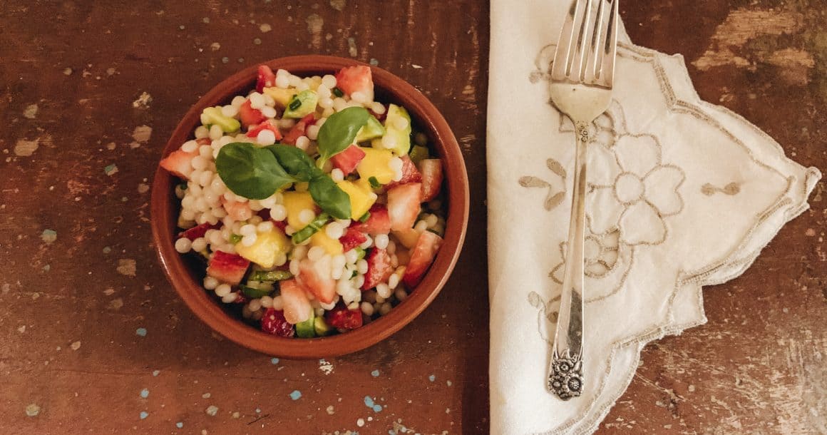 Salade de fraises et couscous perlé