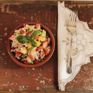 Salade de fraises et couscous perlé
